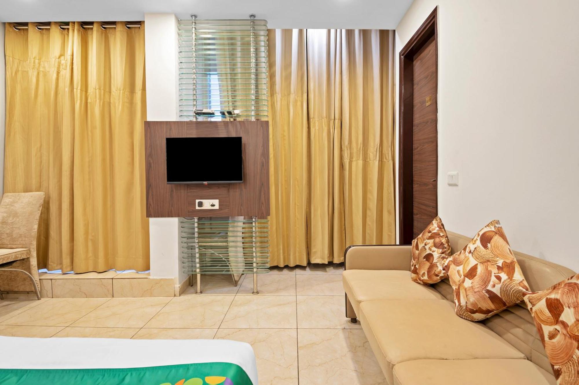 Hotel Treebo Elegant Palace New Delhi